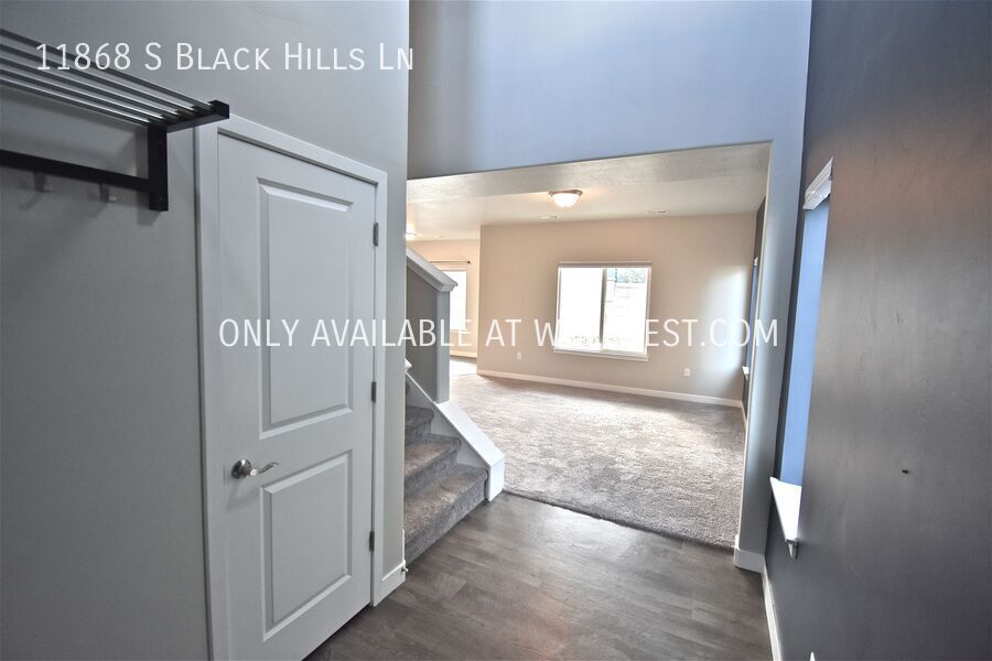 Gorgeous 3 Bed Herriman Townhome! No Deposit Option! property image