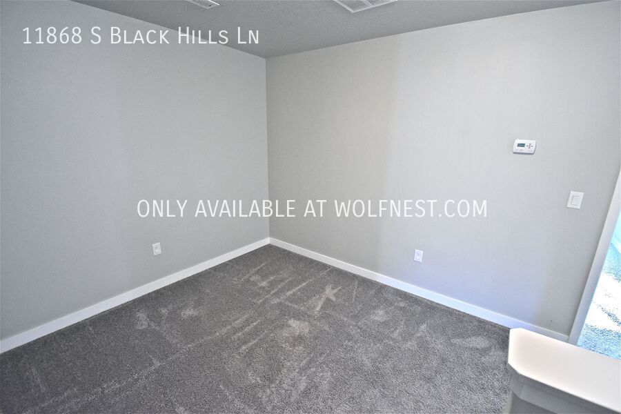 Gorgeous 3 Bed Herriman Townhome! No Deposit Option! property image