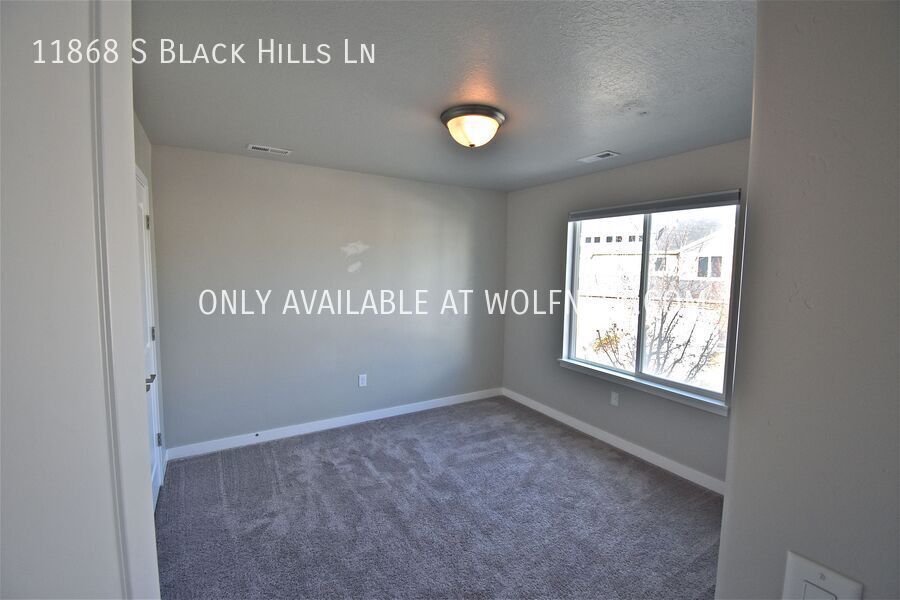 Gorgeous 3 Bed Herriman Townhome! No Deposit Option! property image