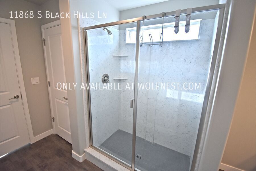 Gorgeous 3 Bed Herriman Townhome! No Deposit Option! property image