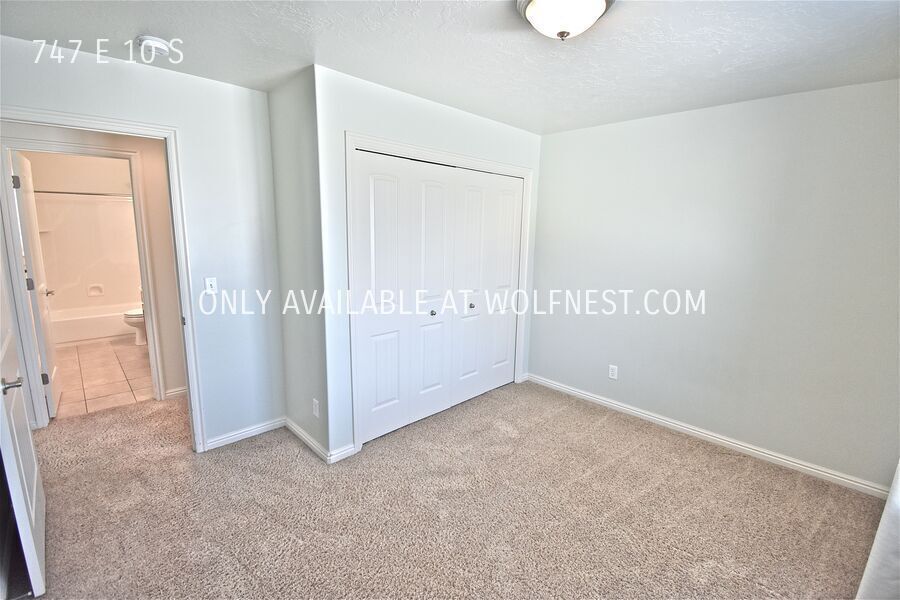 Beautiful 4 Bed American Fork Townhome! No Deposit Option! property image