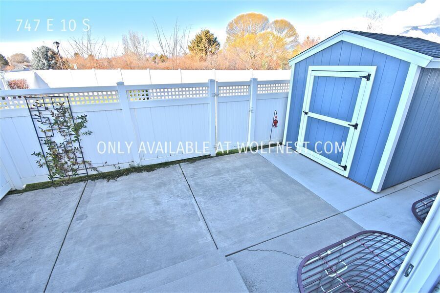 Beautiful 4 Bed American Fork Townhome! No Deposit Option! property image