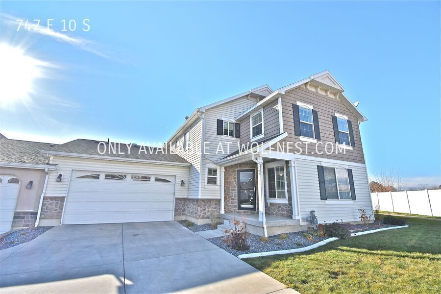 Beautiful 4 Bed American Fork Townhome! No Deposit Option! property image
