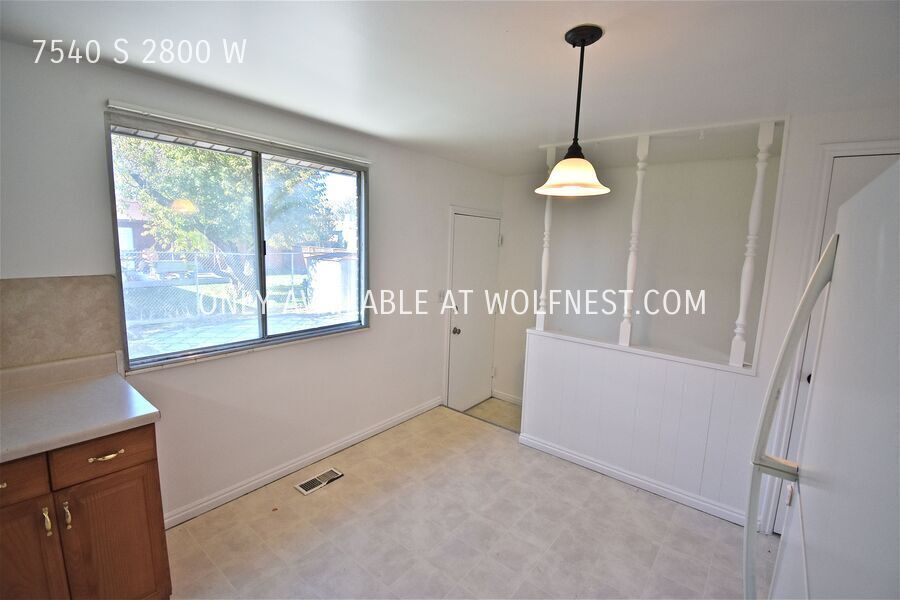 No Deposit Option! Lovely 4 Bedroom West Jordan Home! property image