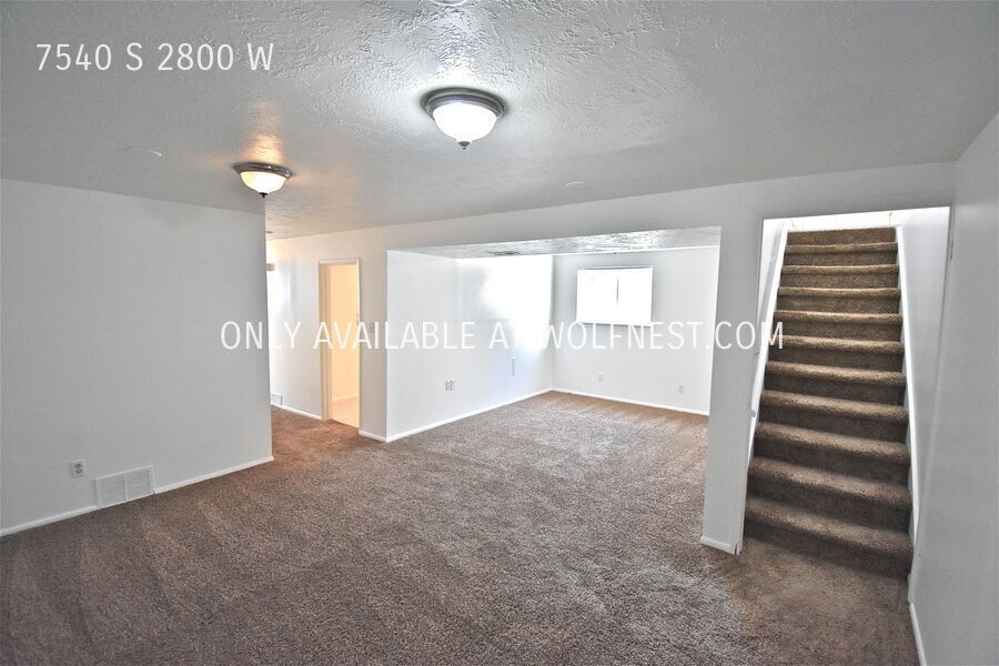 No Deposit Option! Lovely 4 Bedroom West Jordan Home! property image