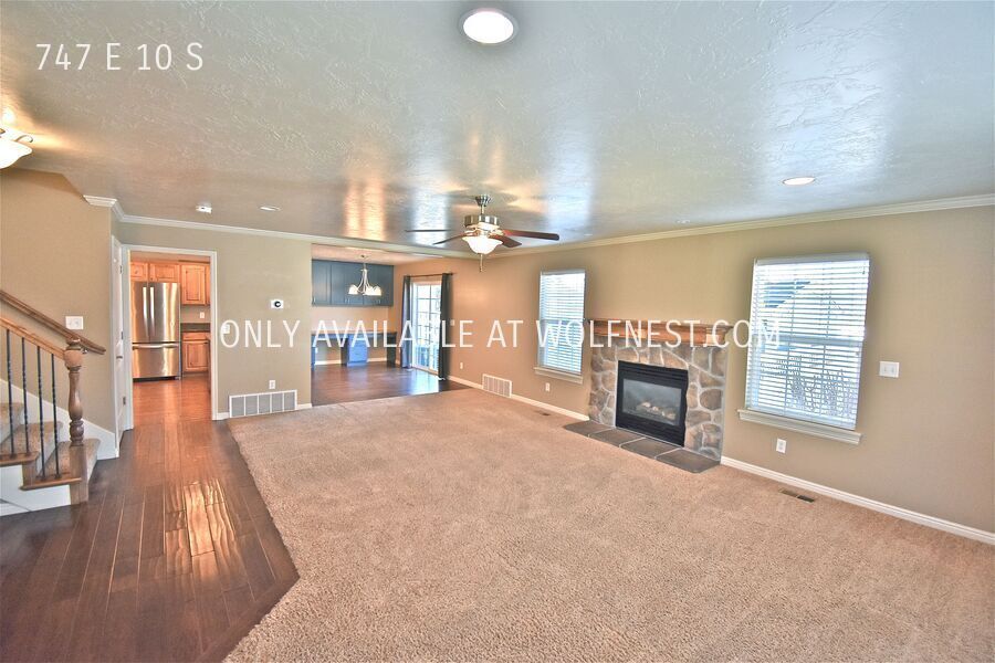 Beautiful 4 Bed American Fork Townhome! No Deposit Option! property image