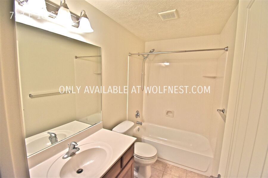 Beautiful 4 Bed American Fork Townhome! No Deposit Option! property image