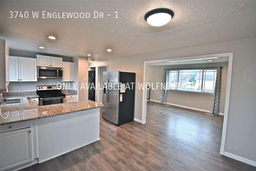 Remodeled 2 Bed Taylorsville Upstairs Unit! No Deposit Option! property image