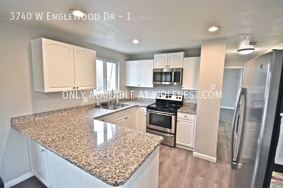 Remodeled 2 Bed Taylorsville Upstairs Unit! No Deposit Option! property image