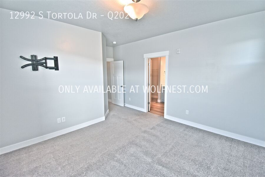 Amazing 3 Bed Herriman Condo! No Deposit Option! property image