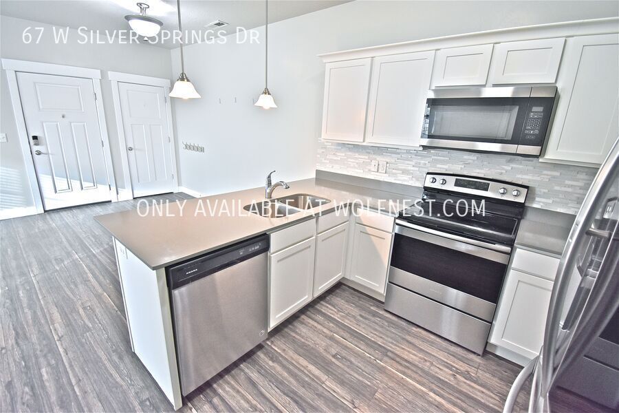 Stunning 3 Bed Vineyard Condo! No Deposit Option! property image