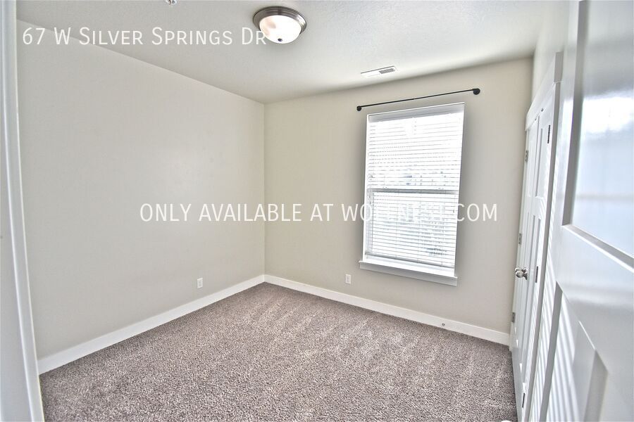 Stunning 3 Bed Vineyard Condo! No Deposit Option! property image