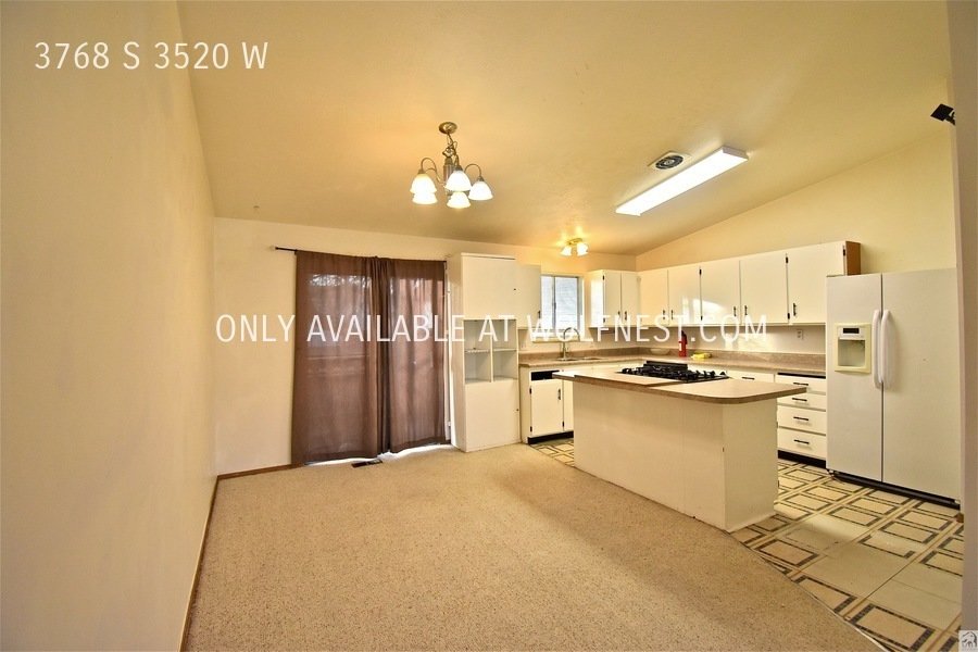 Lovely 3 Bed West Valley Townhome! No Deposit Option! property image