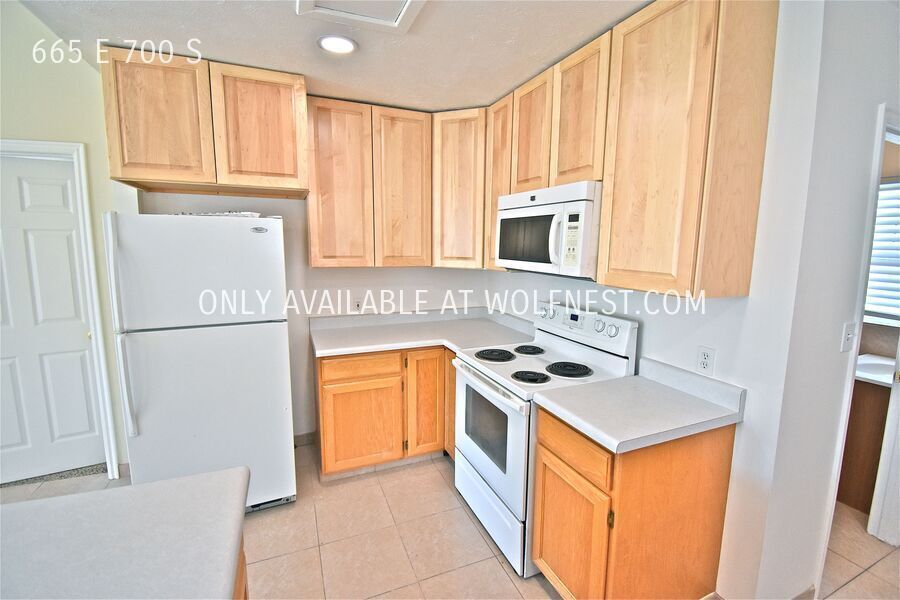 Remodeled 2 Bed Downtown Salt Lake Home! No Deposit Option! property image