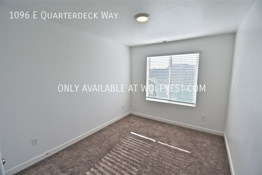 Stunning 4 Bed Saratoga Springs Townhome! No Deposit Option! property image