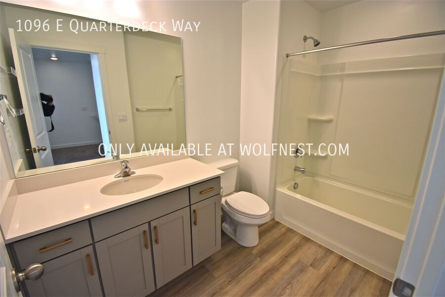 Stunning 4 Bed Saratoga Springs Townhome! No Deposit Option! property image