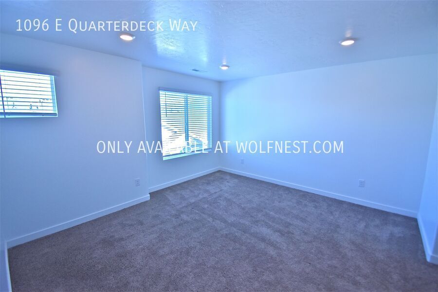 Stunning 4 Bed Saratoga Springs Townhome! No Deposit Option! property image