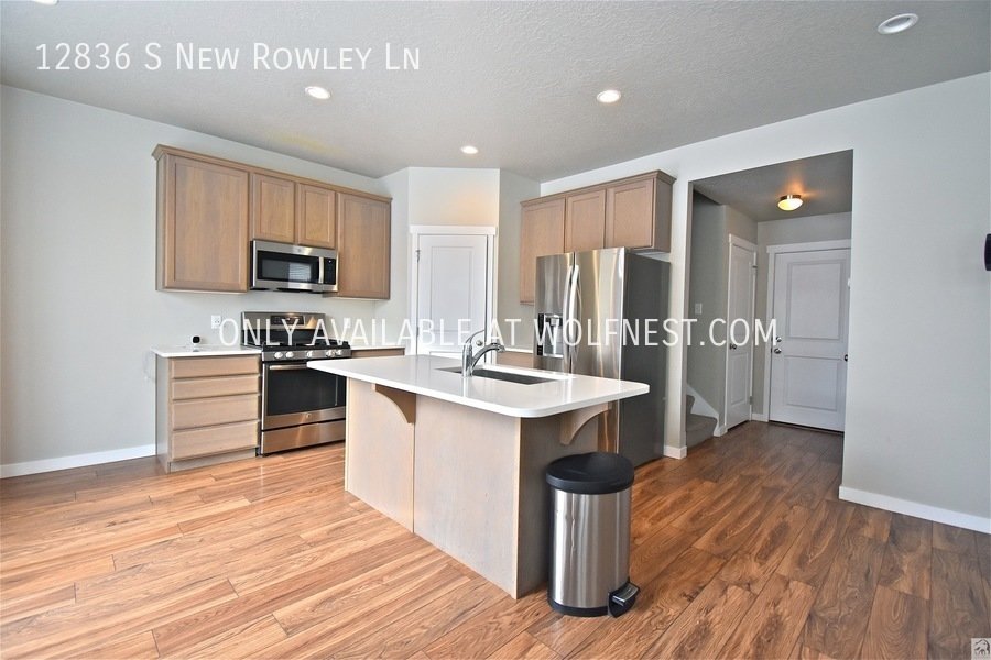 Gorgeous 3 Bed Herriman Townhome! No Deposit Option! property image