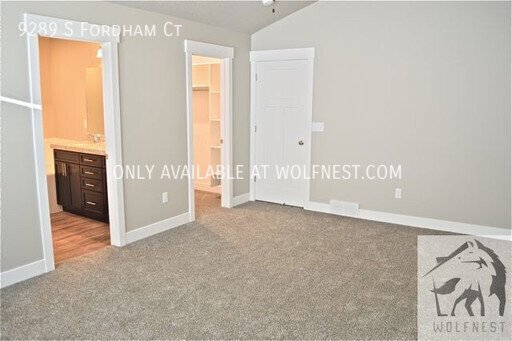 Stunning 3 Bedr Sandy Townhome! No Deposit Option! property image