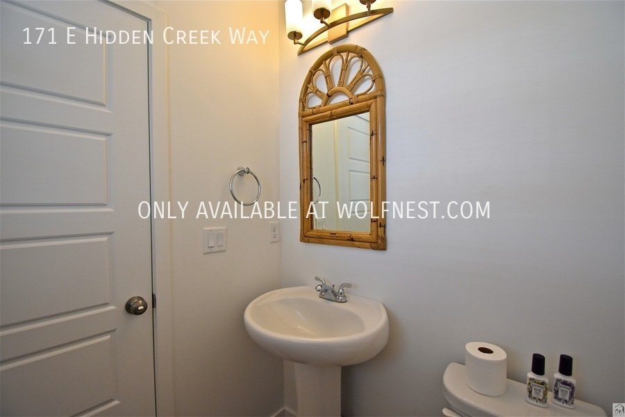 Stunning 4 Bed Saratoga Springs Home! No Deposit Option! property image