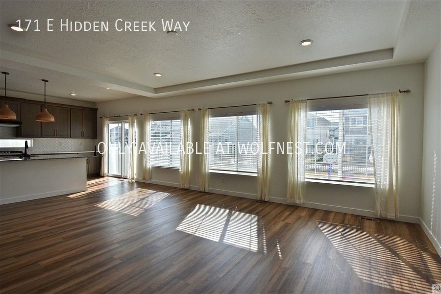 Stunning 4 Bed Saratoga Springs Home! No Deposit Option! property image