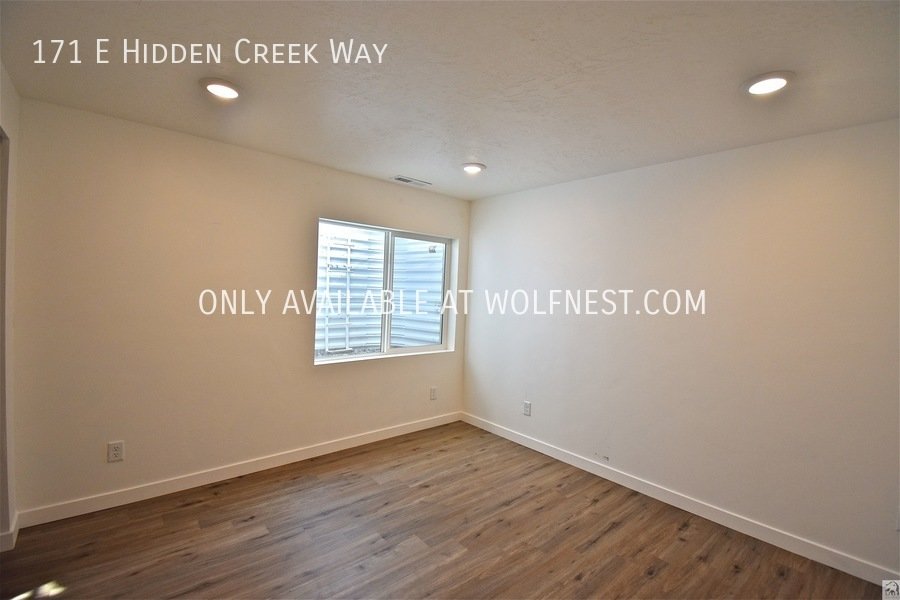 Stunning 4 Bed Saratoga Springs Home! No Deposit Option! property image