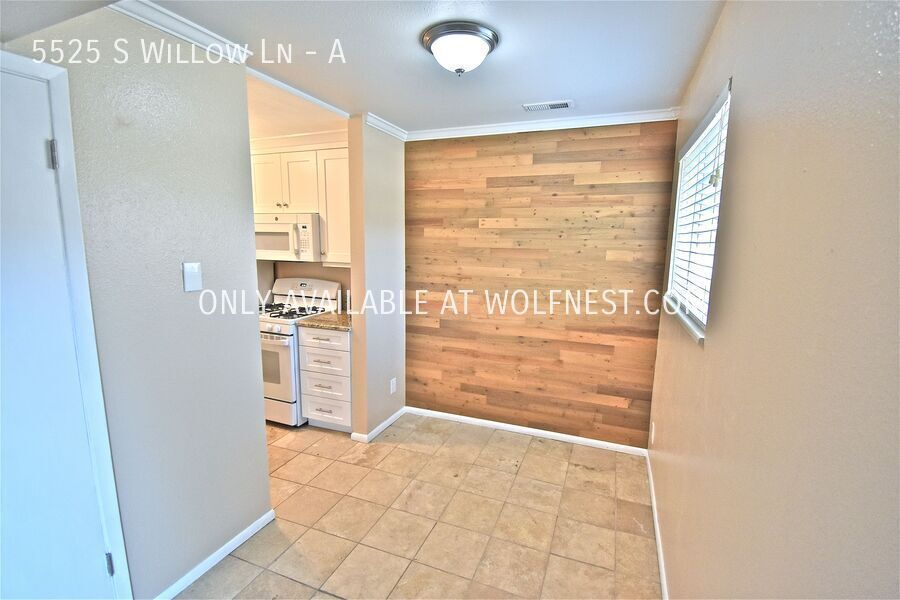 Gorgeous 2 Bedroom Murray Condo! property image