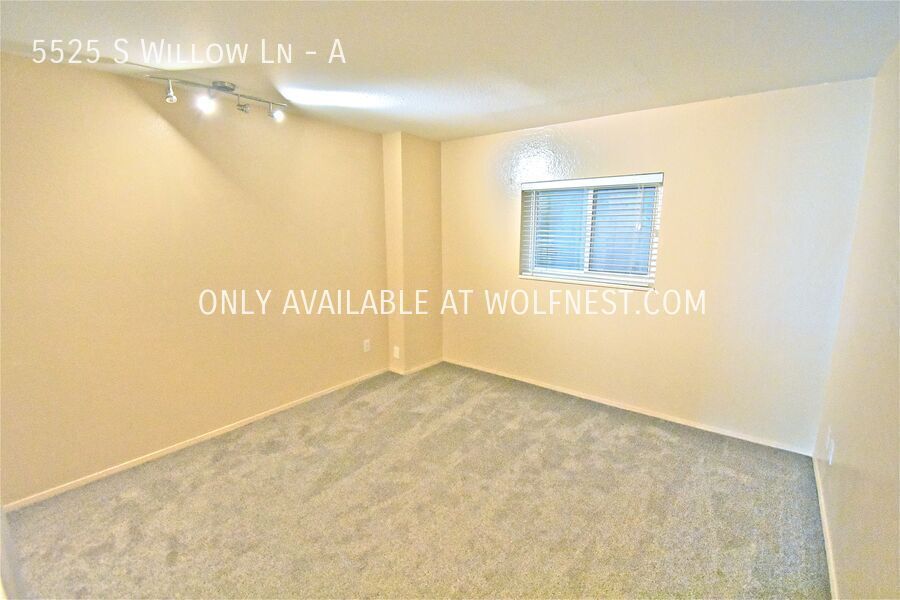 Gorgeous 2 Bedroom Murray Condo! property image