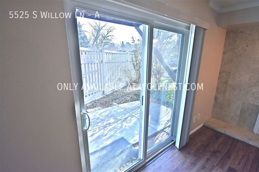 Gorgeous 2 Bedroom Murray Condo! property image