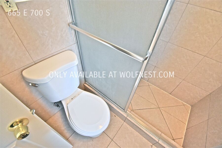 Newly Updated 2 Bed Downtown Salt Lake Home! No Deposit Option! property image