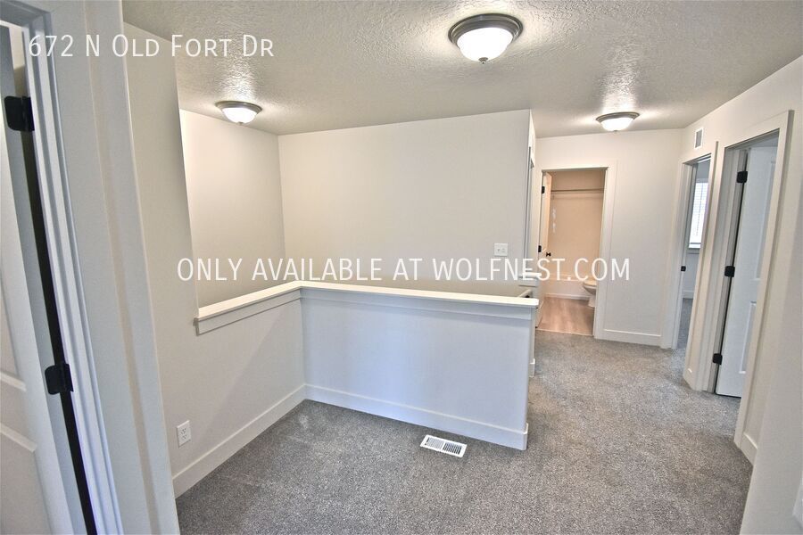 Spacious 5 Bed Spanish Fork Townhome! No Deposit Option! property image