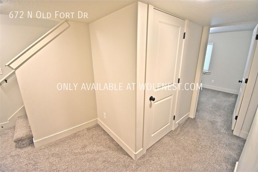 Spacious 5 Bed Spanish Fork Townhome! No Deposit Option! property image