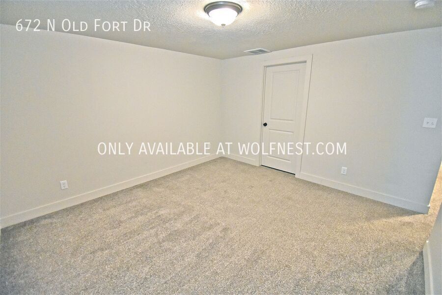 Spacious 5 Bed Spanish Fork Townhome! No Deposit Option! property image