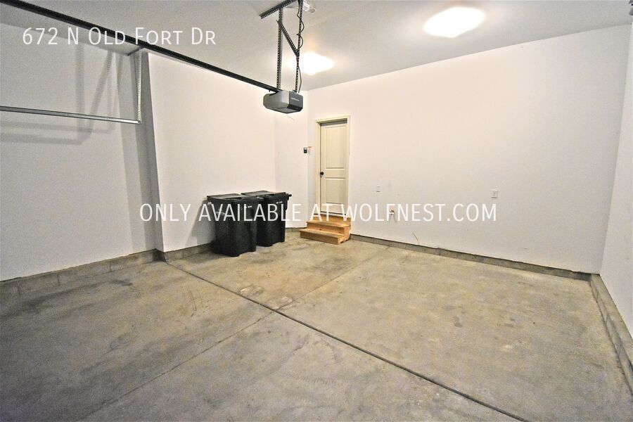 Spacious 5 Bed Spanish Fork Townhome! No Deposit Option! property image