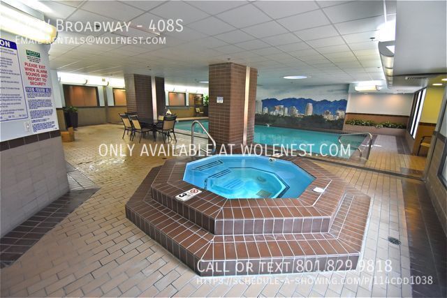 Luxurious 1 Bed Downtown Condo! No Deposit Option! property image