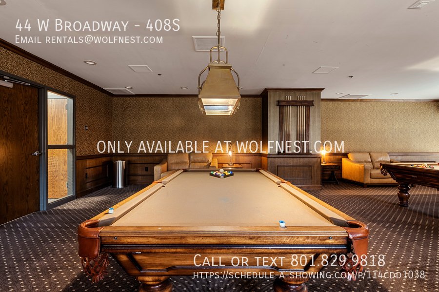 Luxurious 1 Bed Downtown Condo! No Deposit Option! property image