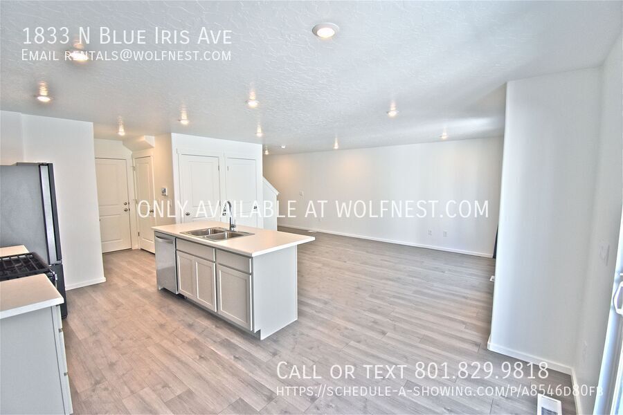 Beautiful 4 Bed Tooele Townhome! No Deposit Option! property image
