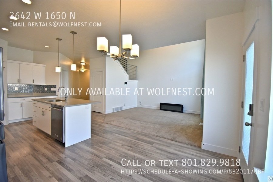 Gorgeous 3 Bed Lehi Townhome! No Deposit Option! property image