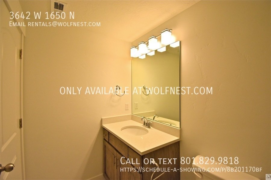 Gorgeous 3 Bed Lehi Townhome! No Deposit Option! property image