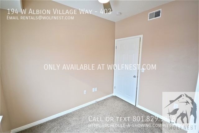 Lovely 2 Bedroom Sandy Condo! No Security Deposit Option! property image