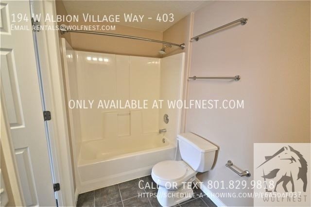 Lovely 2 Bedroom Sandy Condo! No Security Deposit Option! property image