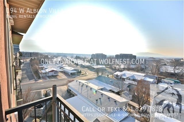 Lovely 2 Bedroom Sandy Condo! No Security Deposit Option! property image