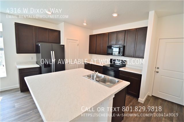 Gorgeous 4 Bed Lehi Townhome! No Deposit Option! property image