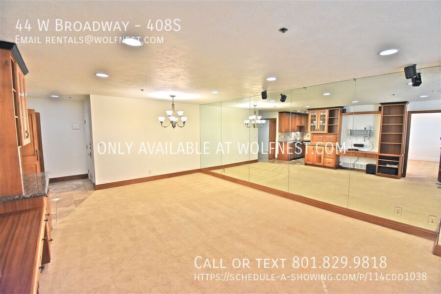 Luxurious 1 Bed Downtown Condo! No Deposit Option! property image