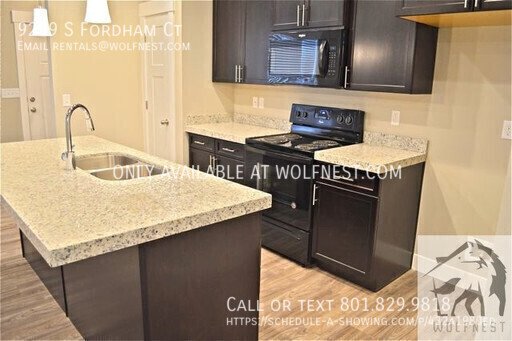 Stunning 3 Bed Sandy Townhome! No Deposit Option! property image