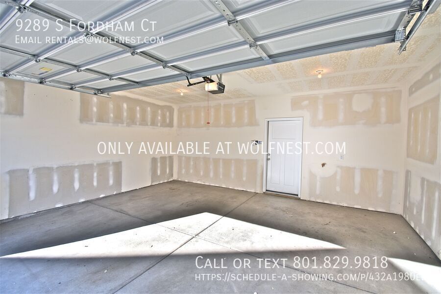 Stunning 3 Bed Sandy Townhome! No Deposit Option! property image