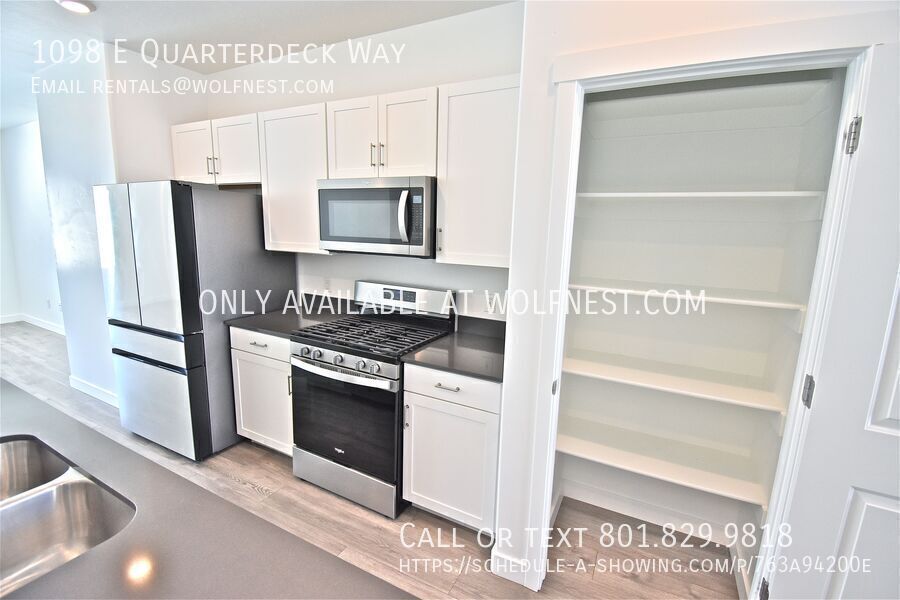 Amazing 3 Bed Saratoga Springs Townhome! No Deposit Option! property image