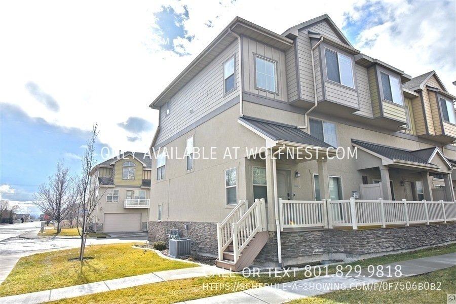 Beautiful 3 Bed Lehi Townhome! No Deposit Option! property image