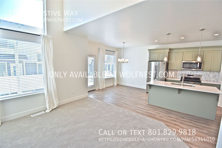 Spacious 3 Bed Saratoga Springs Townhome! No Deposit Option! property image