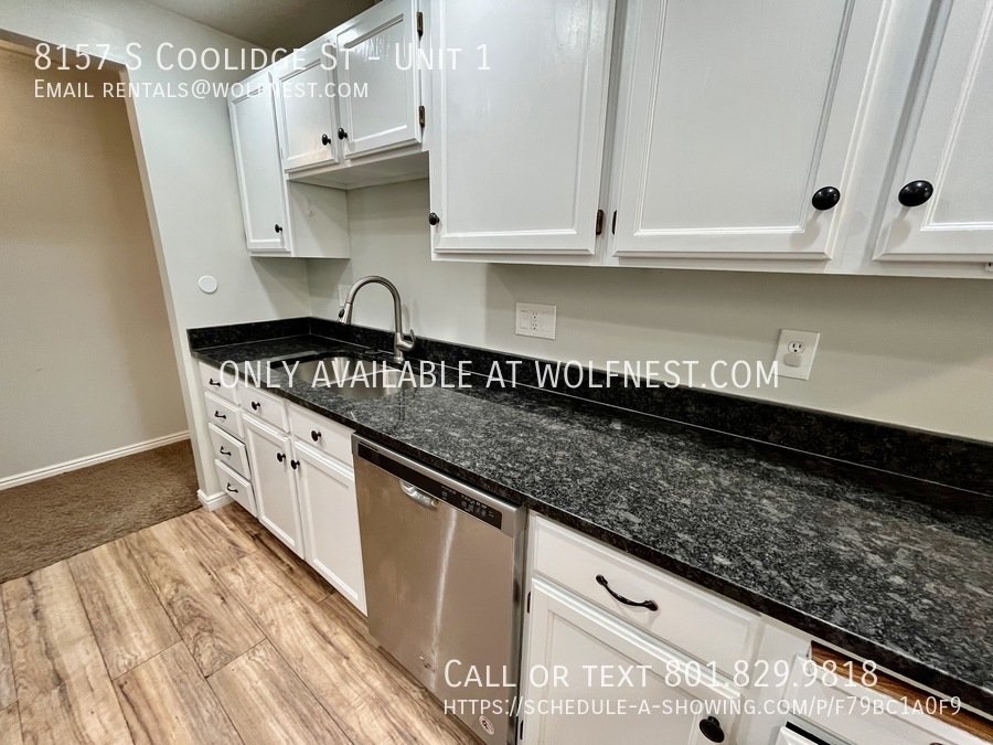 Amazing 3 Bedroom Midvale Top Floor Unit! No Deposit Option! property image